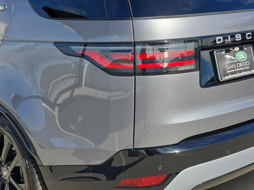 New 2026 Land Rover Discovery Limited Edition AWD/4WD image 37