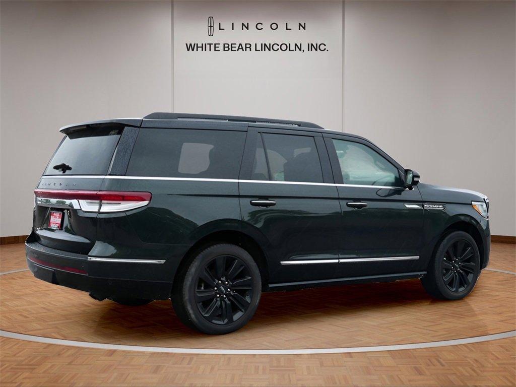 Used 2022 Lincoln Navigator Black Label image 5