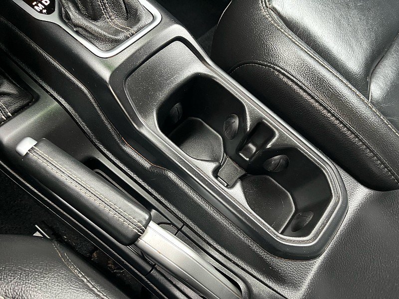 Used 2020 Jeep Wrangler Unlimited Sahara w/ Dual Top Group image 31