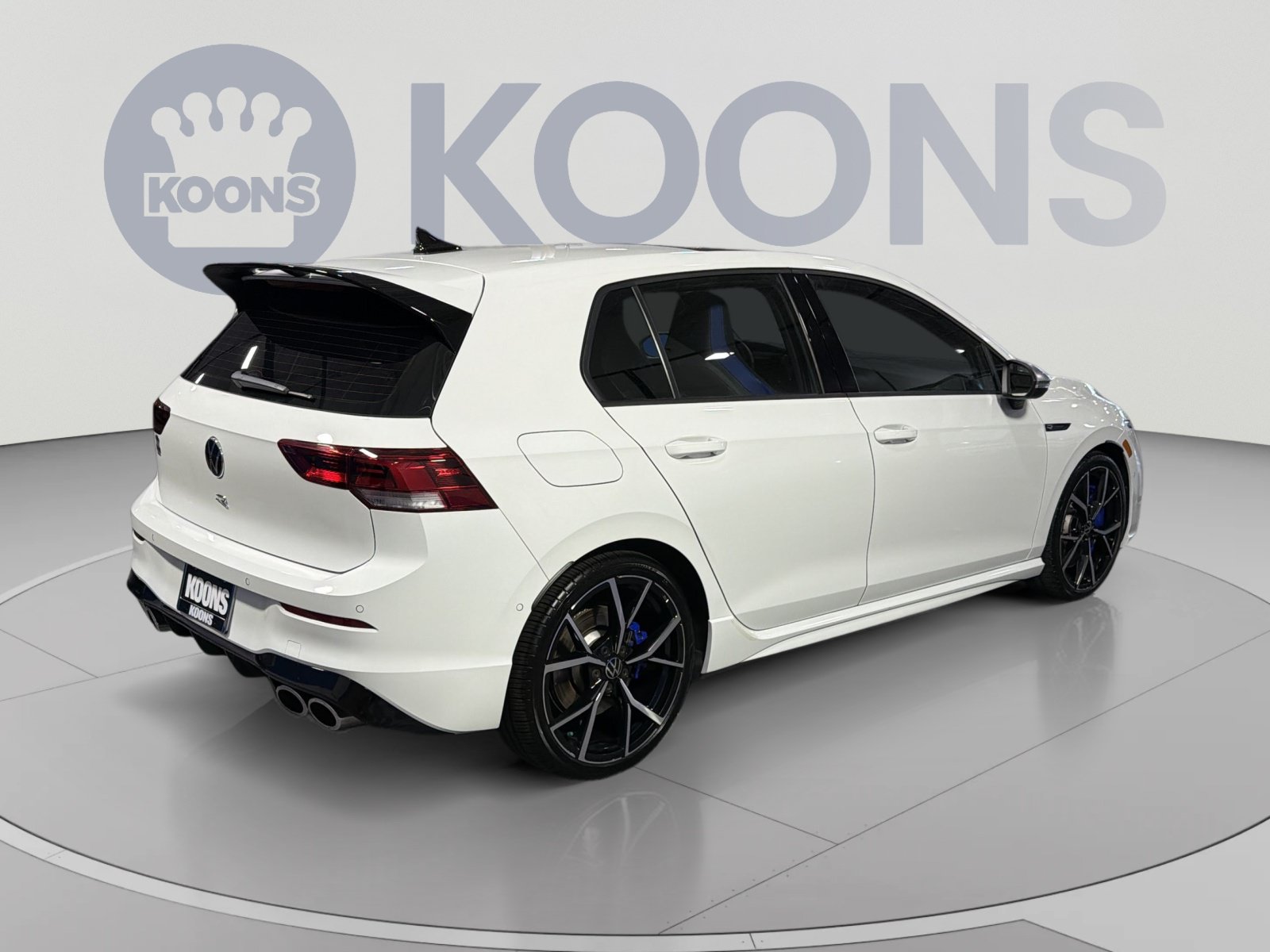 Used 2023 Volkswagen Golf R AWD/4WD image 7