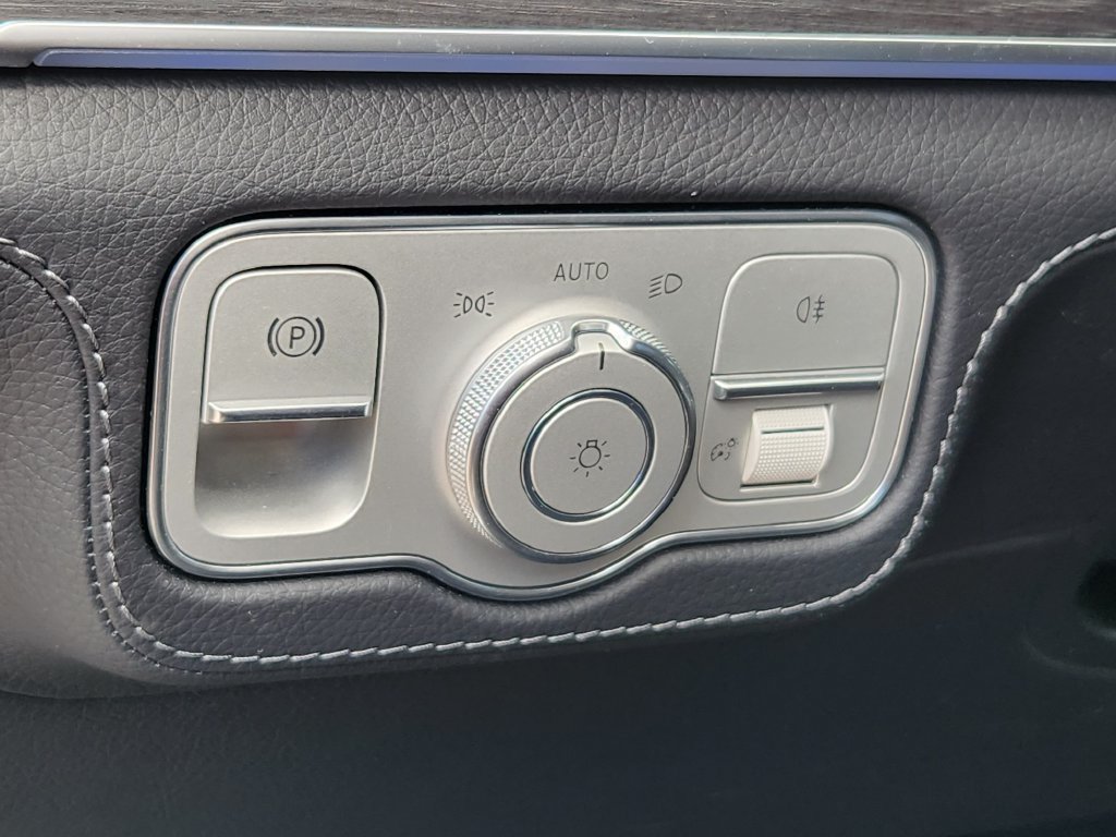 New 2026 Mercedes-Benz GLS 580 4MATIC image 22