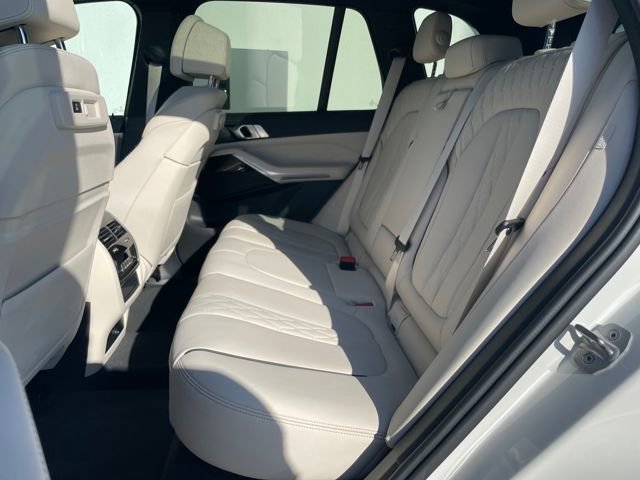Used 2023 BMW X5 xDrive40i w/ Premium Package image 23