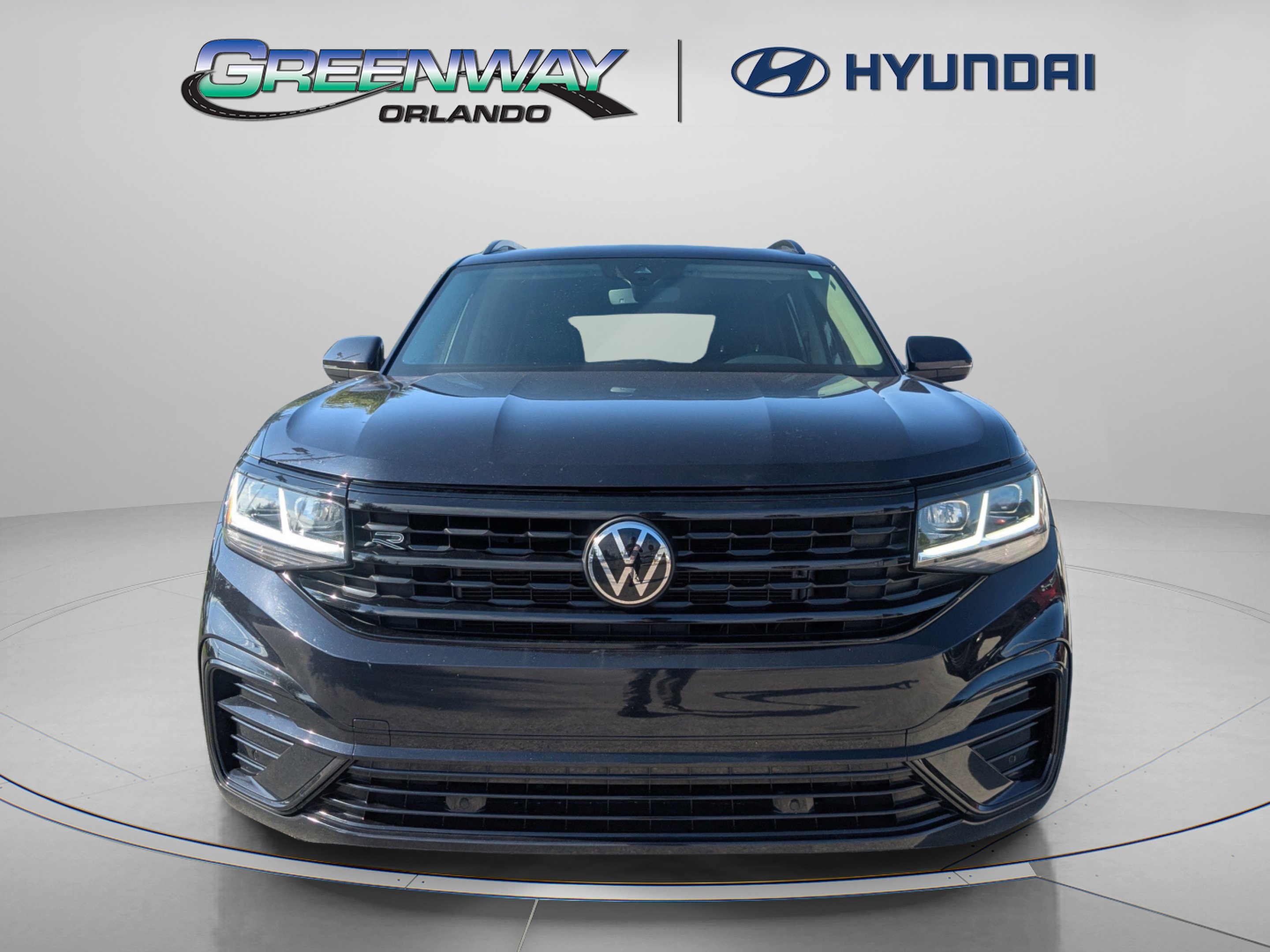 Used 2023 Volkswagen Atlas SEL R-Line AWD/4WD image 3