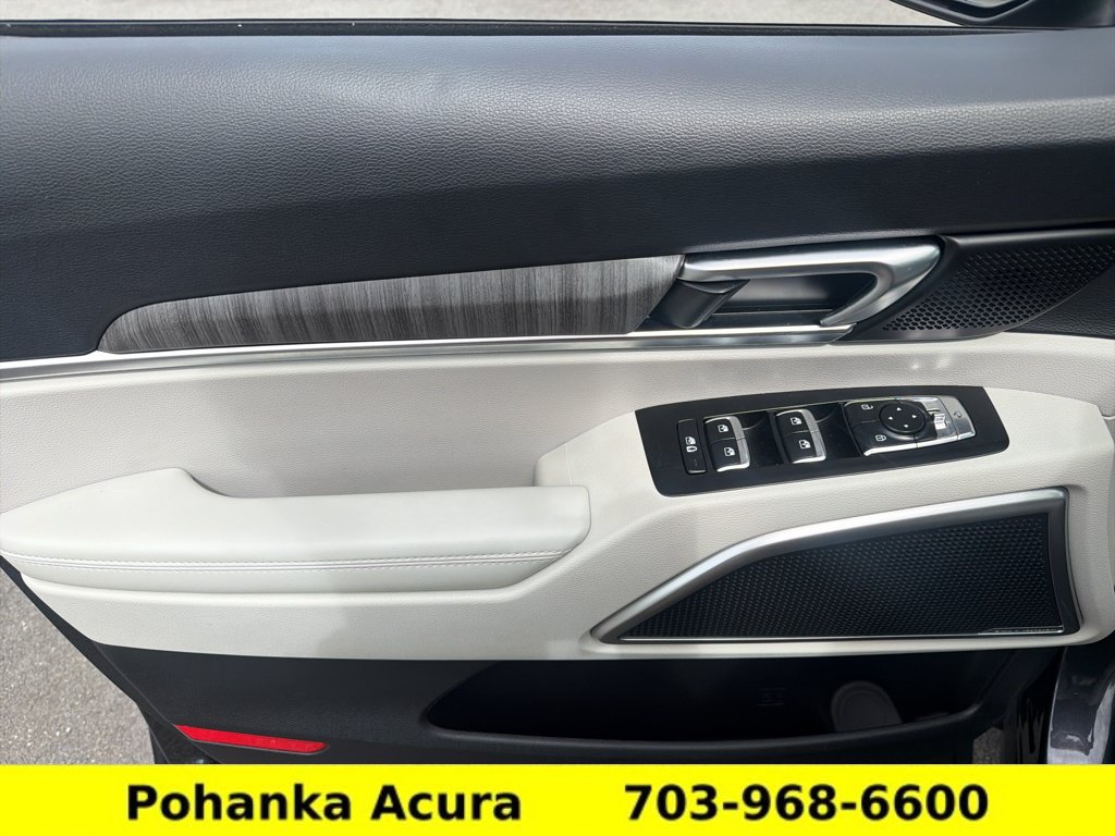 Used 2025 Kia Telluride EX w/ EX Captain's Chair Package AWD/4WD image 23