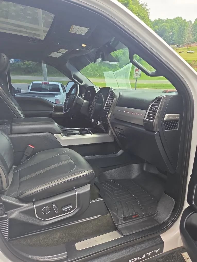 Used 2017 Ford F250 Platinum w/ Platinum Ultimate Package AWD/4WD image 9