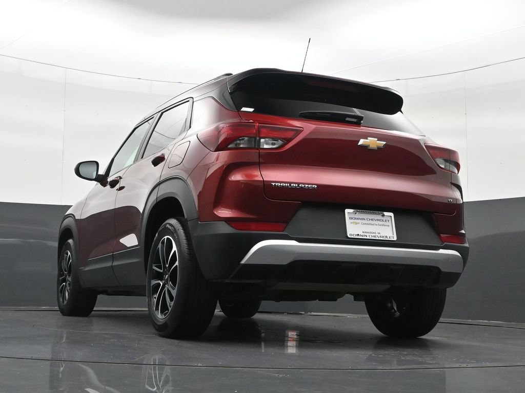 Used 2025 Chevrolet TrailBlazer LT FWD image 32