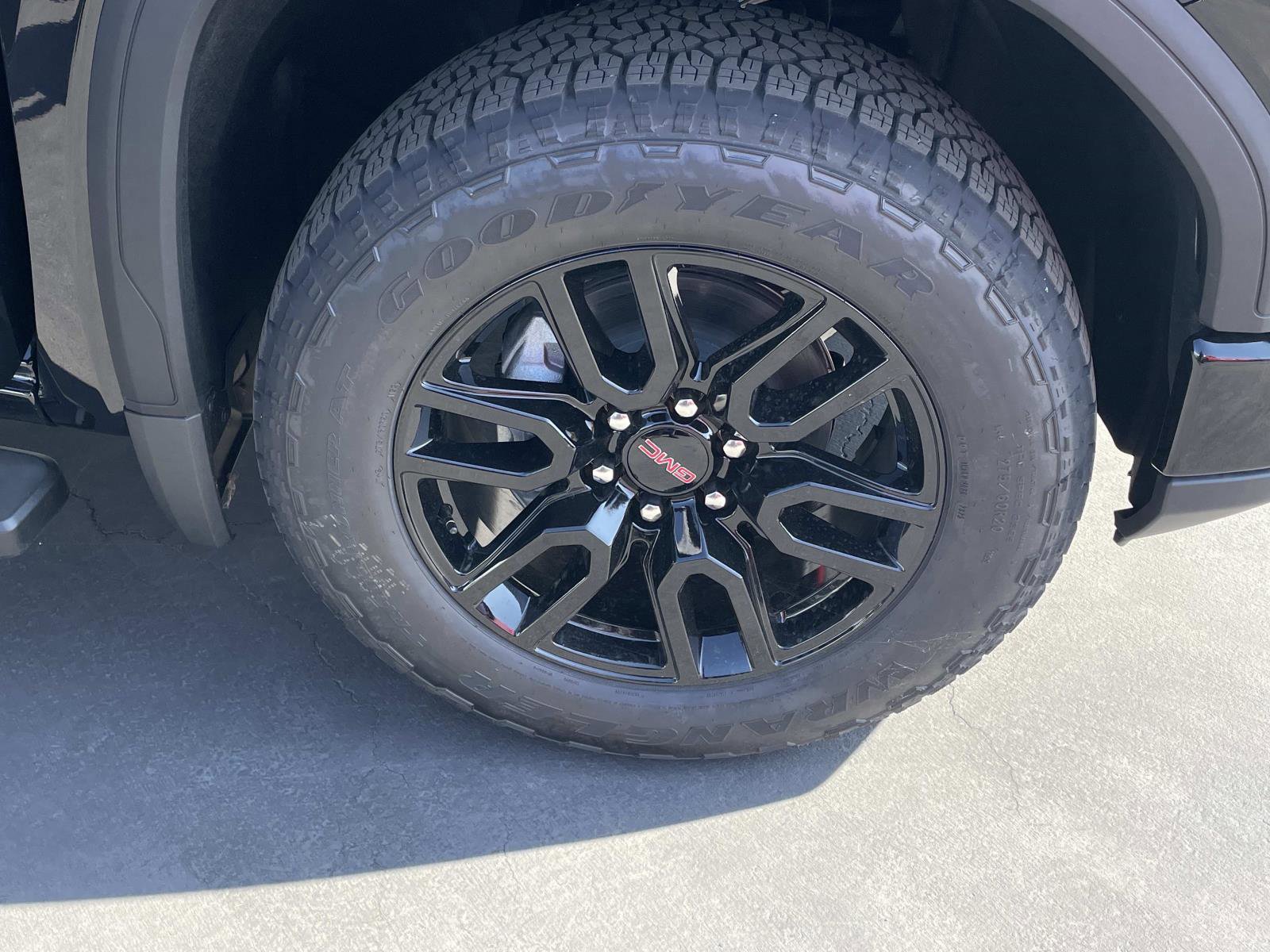 New 2026 GMC Sierra 1500 Elevation image 30