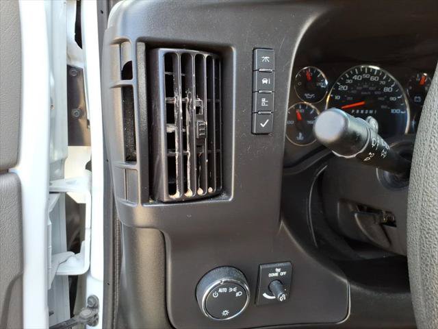Used 2024 Chevrolet Express 3500 LT w/ LT Preferred Equipment Group RWD image 16