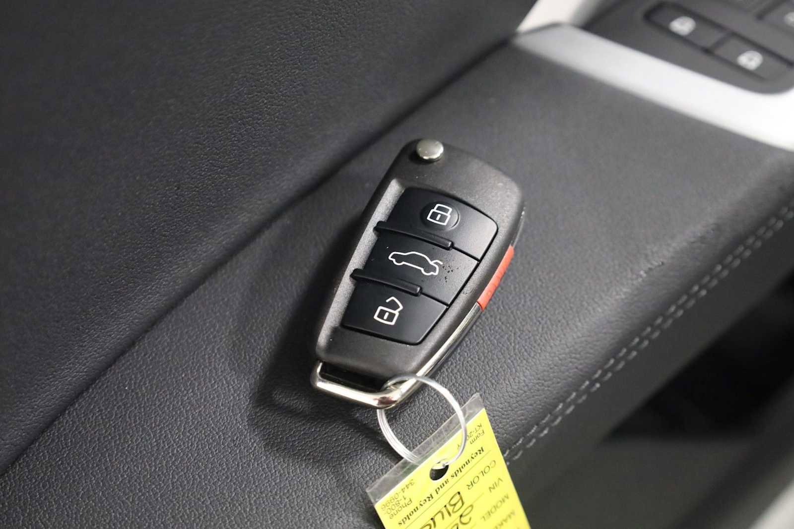 New 2025 Audi Q3 2.0T Premium image 39