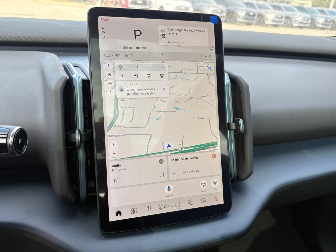 New 2026 Volvo EX30 Plus w/ Protection Package Premier image 14