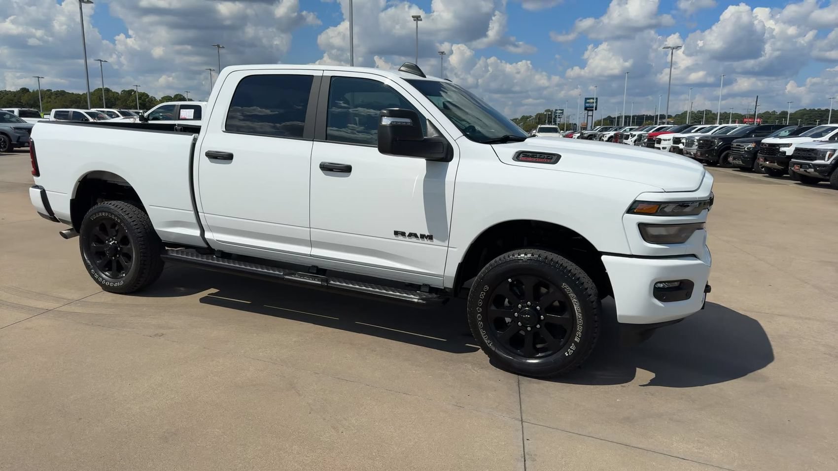 Used 2026 RAM 2500 Big Horn AWD/4WD image 2