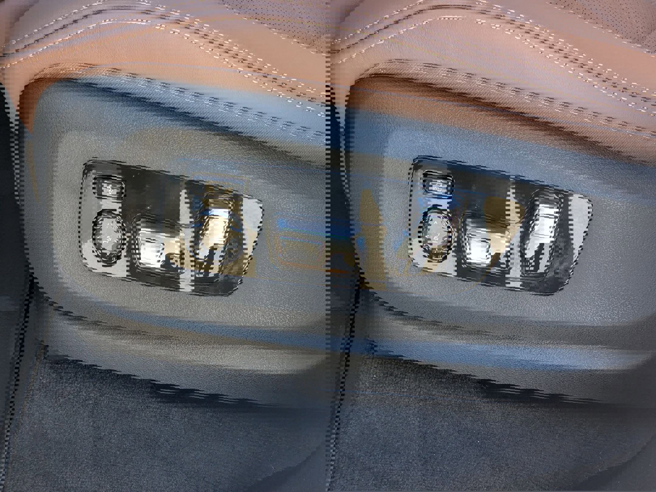 New 2026 BMW X5 xDrive40i w/ M Sport Package image 16