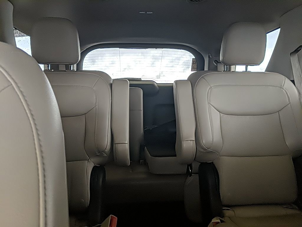 Used 2023 Ford Explorer Limited w/ Equipment Group 301A image 29