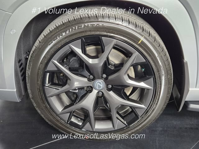 New 2026 Lexus TX 500h AWD image 9
