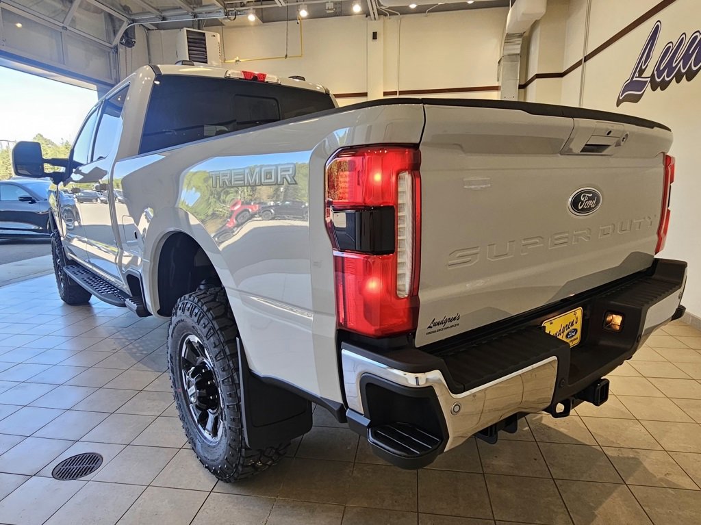 New 2026 Ford F350 Lariat w/ Tremor Off-Road Package image 3