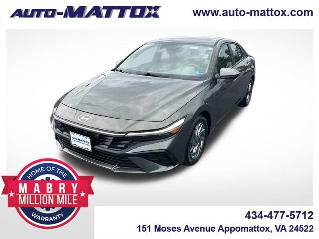 Used 2024 Hyundai Elantra SEL FWD image 1