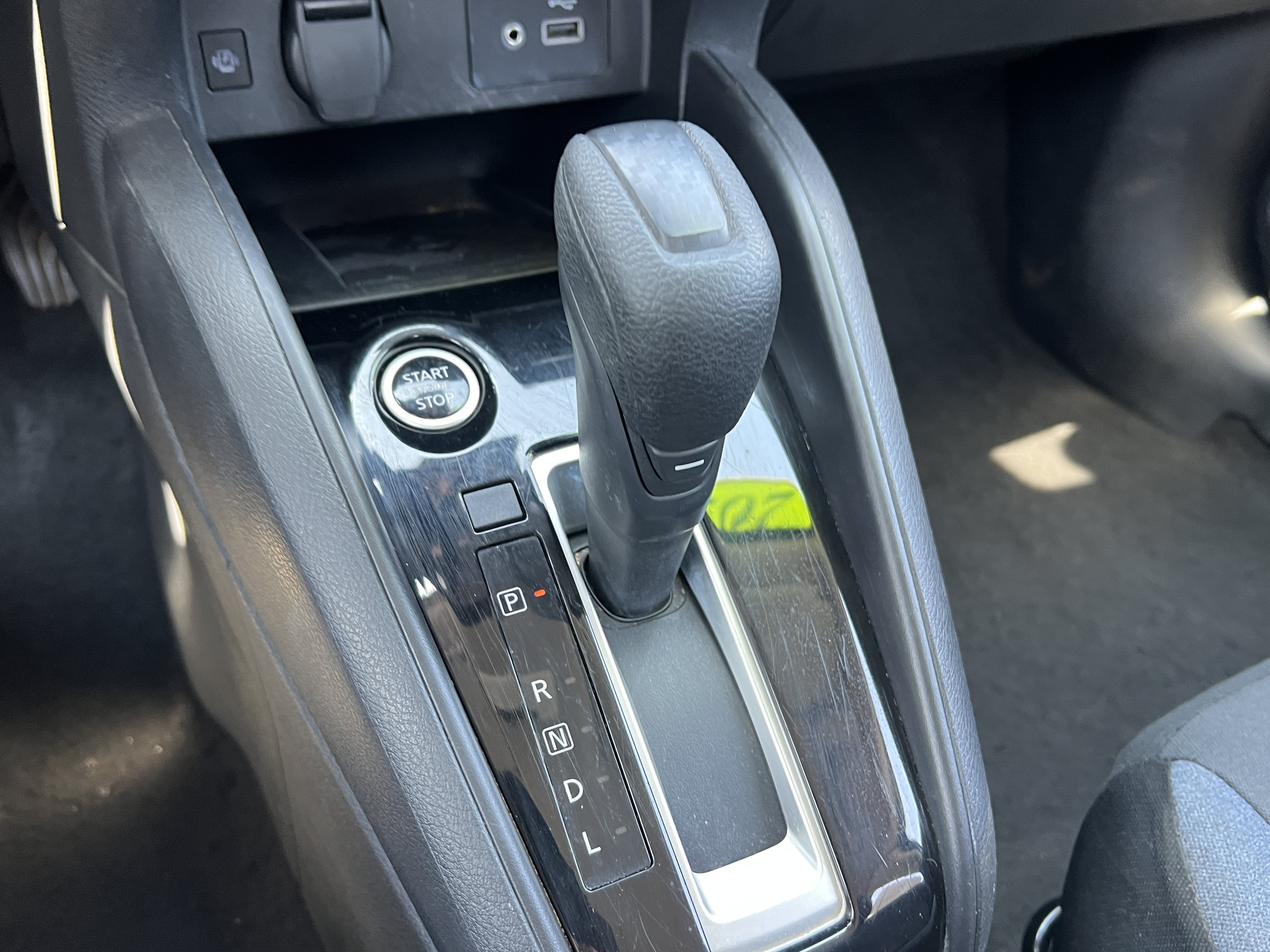 Used 2023 Nissan Versa SV FWD image 28