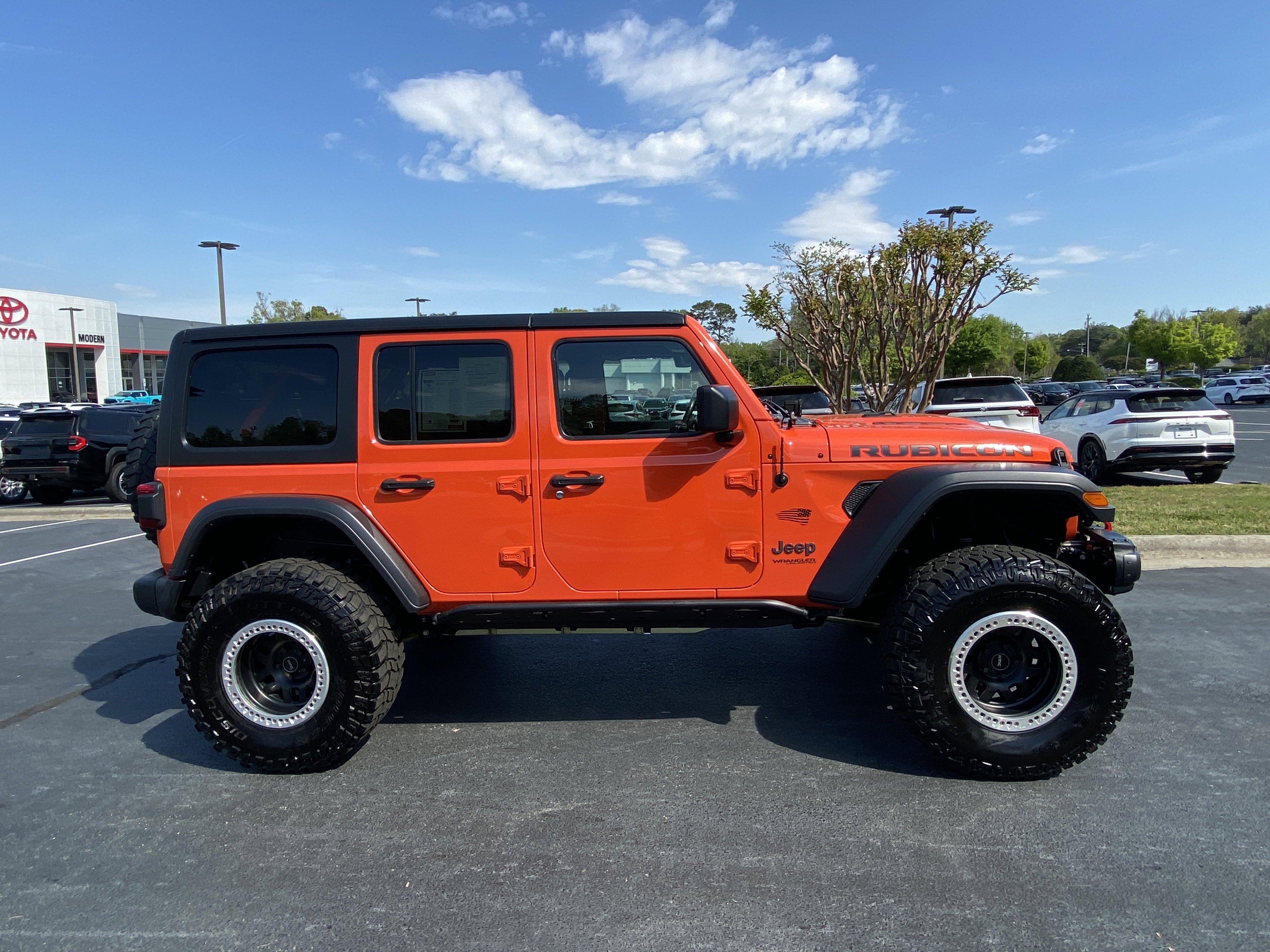 Used 2018 Jeep Wrangler Unlimited Rubicon image 4