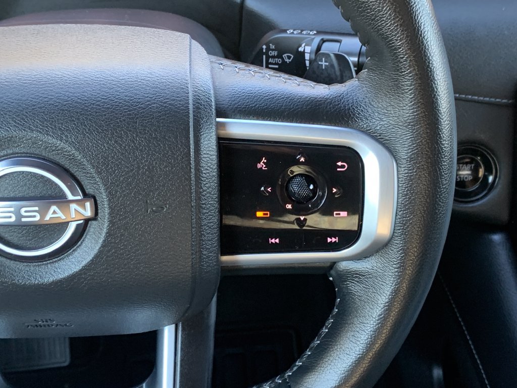 Used 2025 Nissan Armada SL w/ Captain's Chari Seat Package AWD/4WD image 16