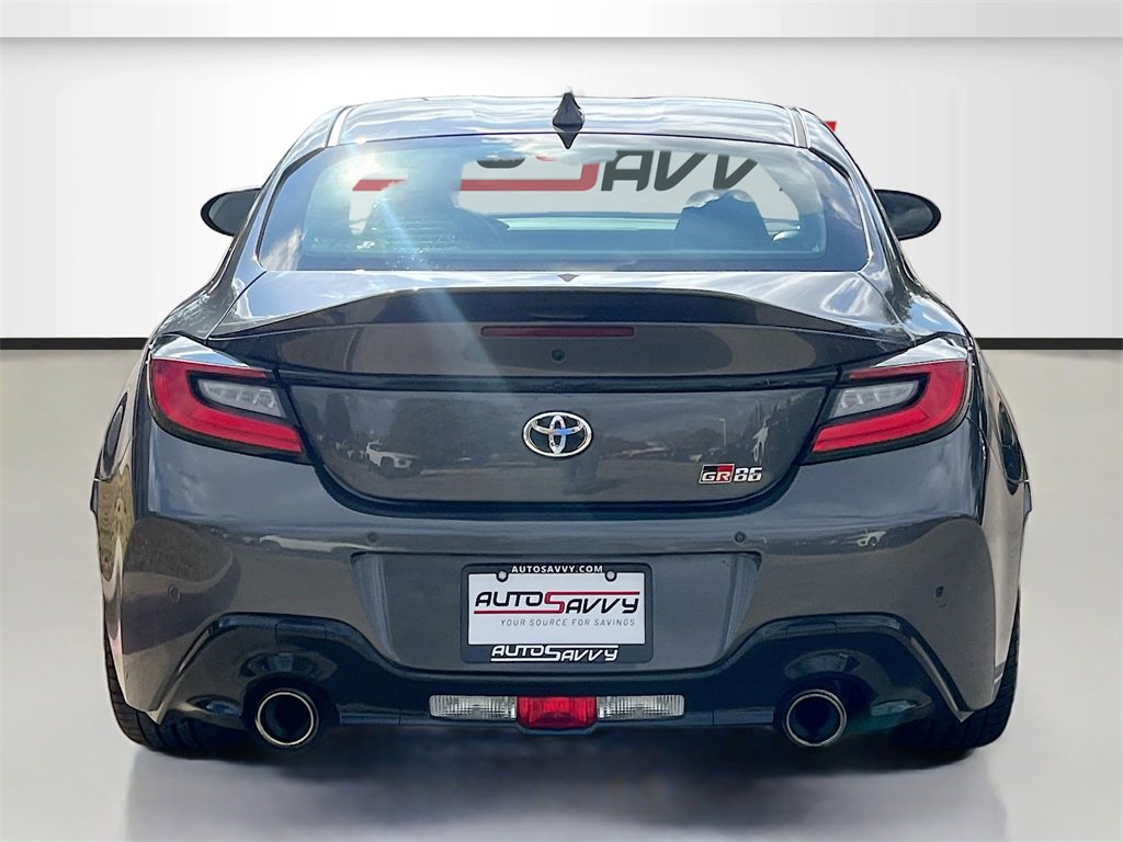 Used 2024 Toyota GR86 Premium image 6