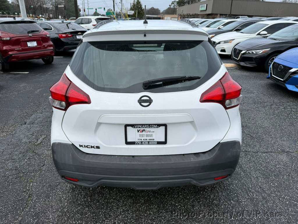 Used 2019 Nissan Kicks S FWD image 6