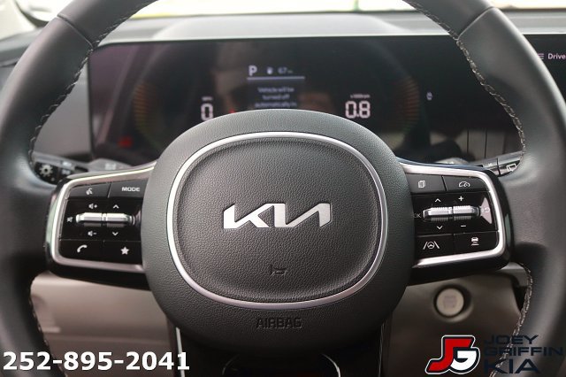 Certified 2025 Kia Sorento EX w/ Panoramic Sunroof Package FWD image 20