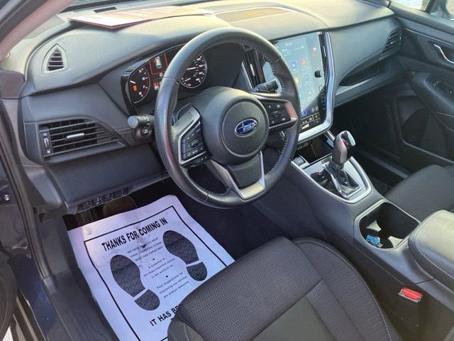 Used 2025 Subaru Outback Premium AWD/4WD image 16