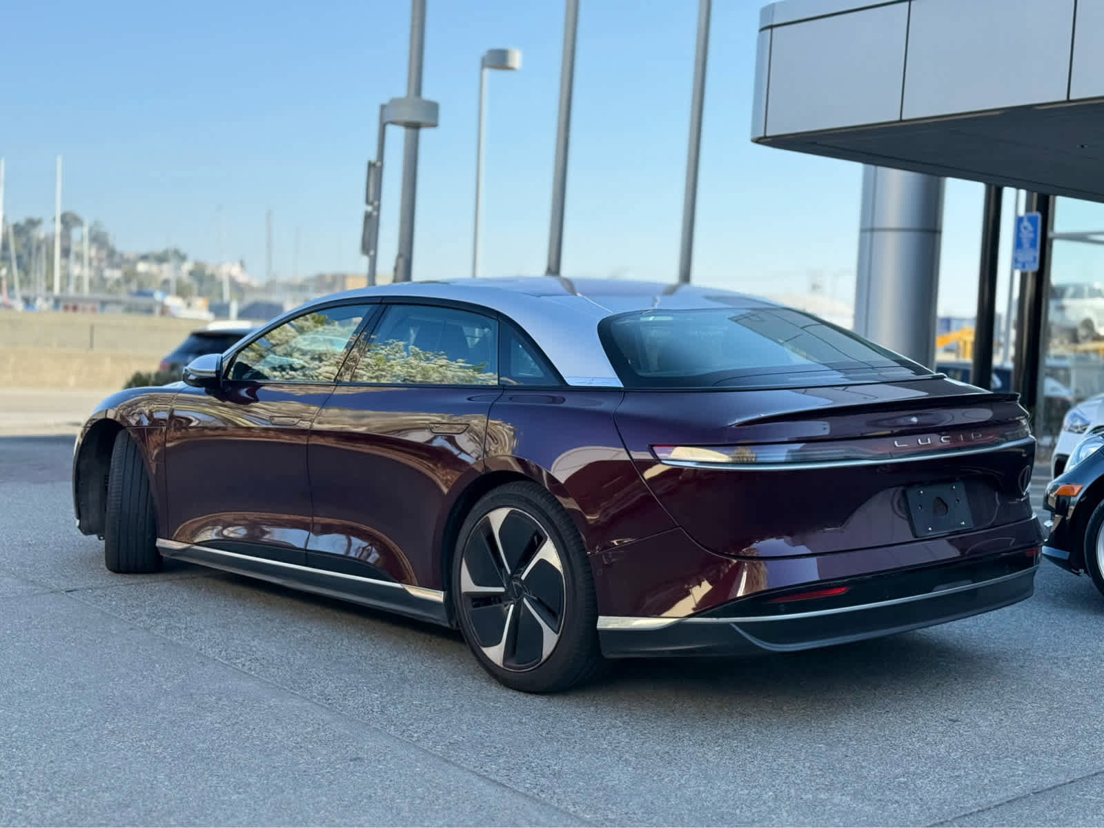 Used 2024 Lucid Air Grand Touring image 4