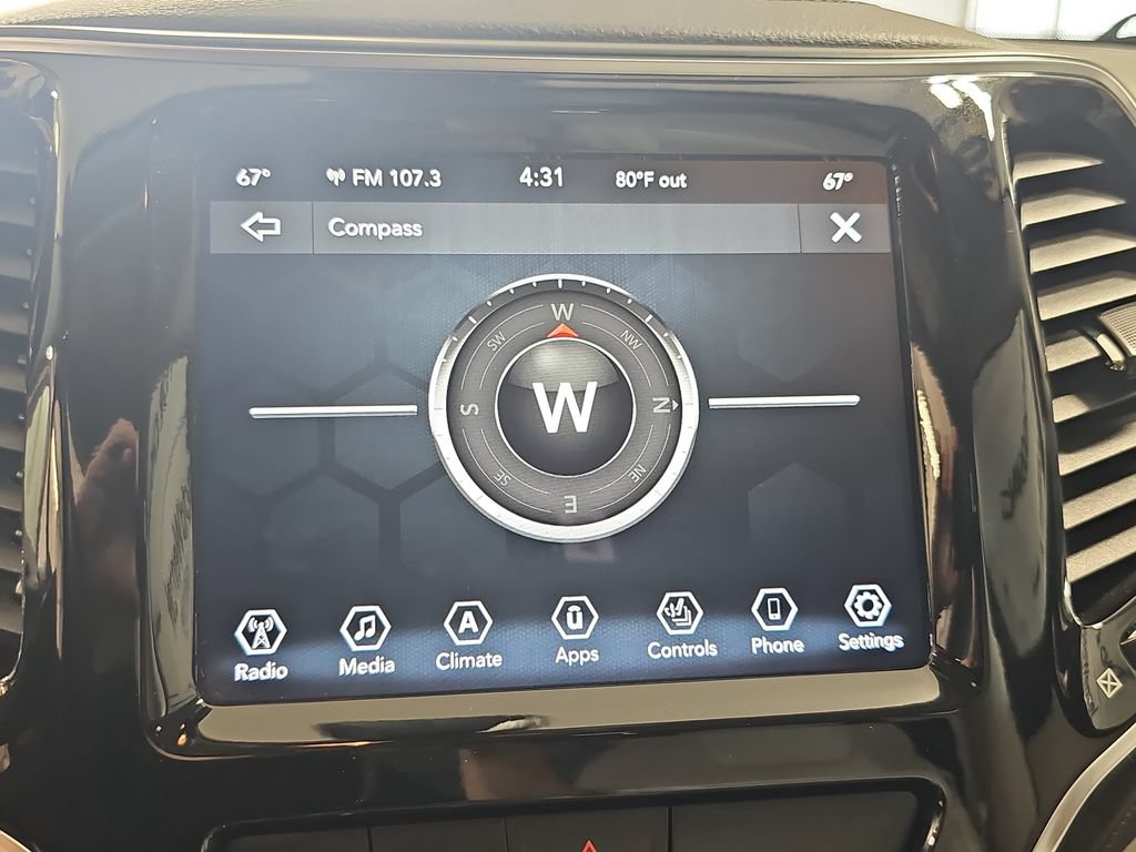 Used 2020 Jeep Cherokee Limited AWD/4WD image 29