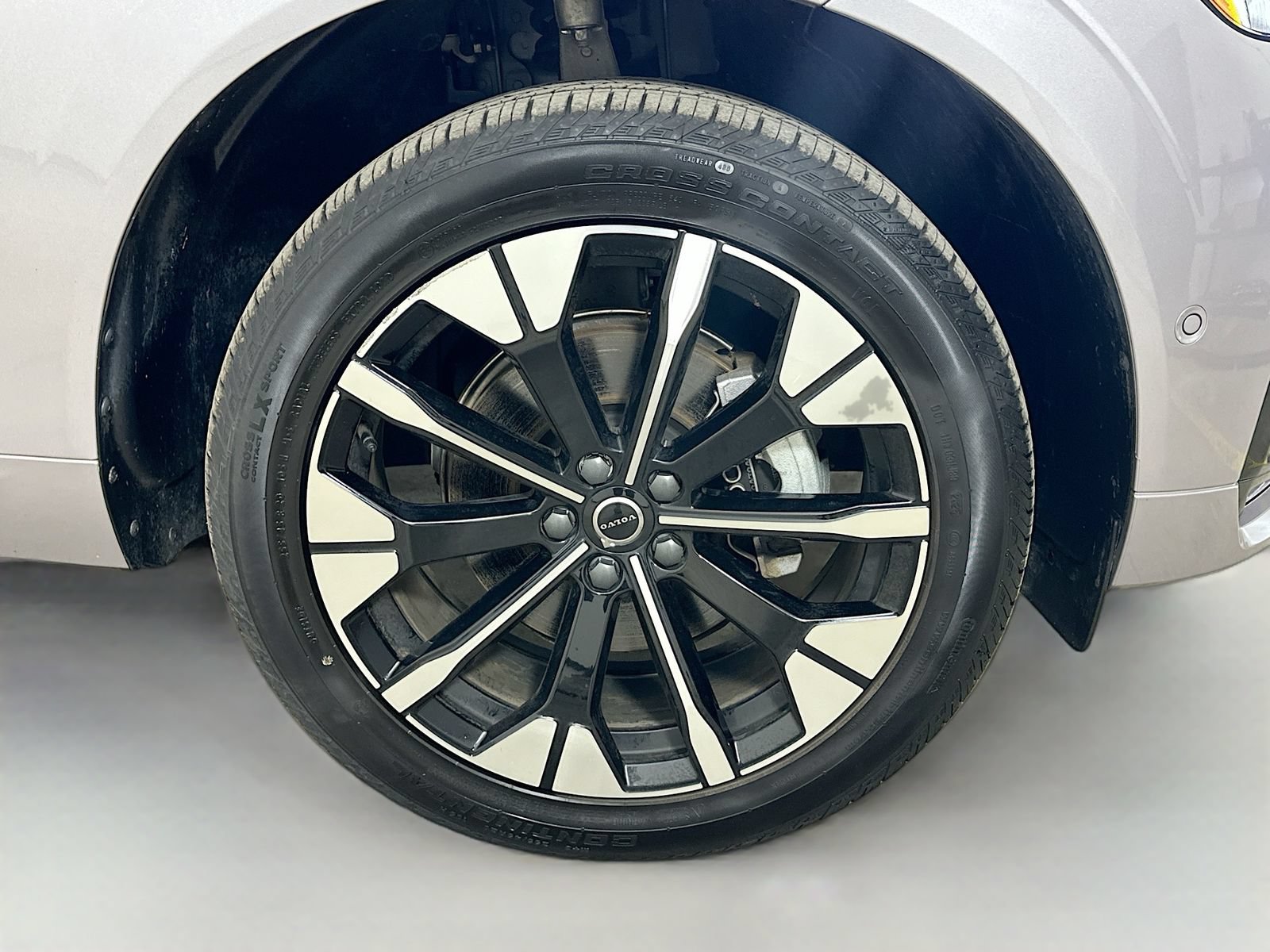 Used 2026 Volvo XC60 B5 Plus w/ Protection Package Premier AWD/4WD image 10