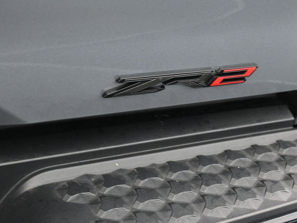 Used 2025 Chevrolet Colorado ZR2 w/ Technology Package AWD/4WD image 42