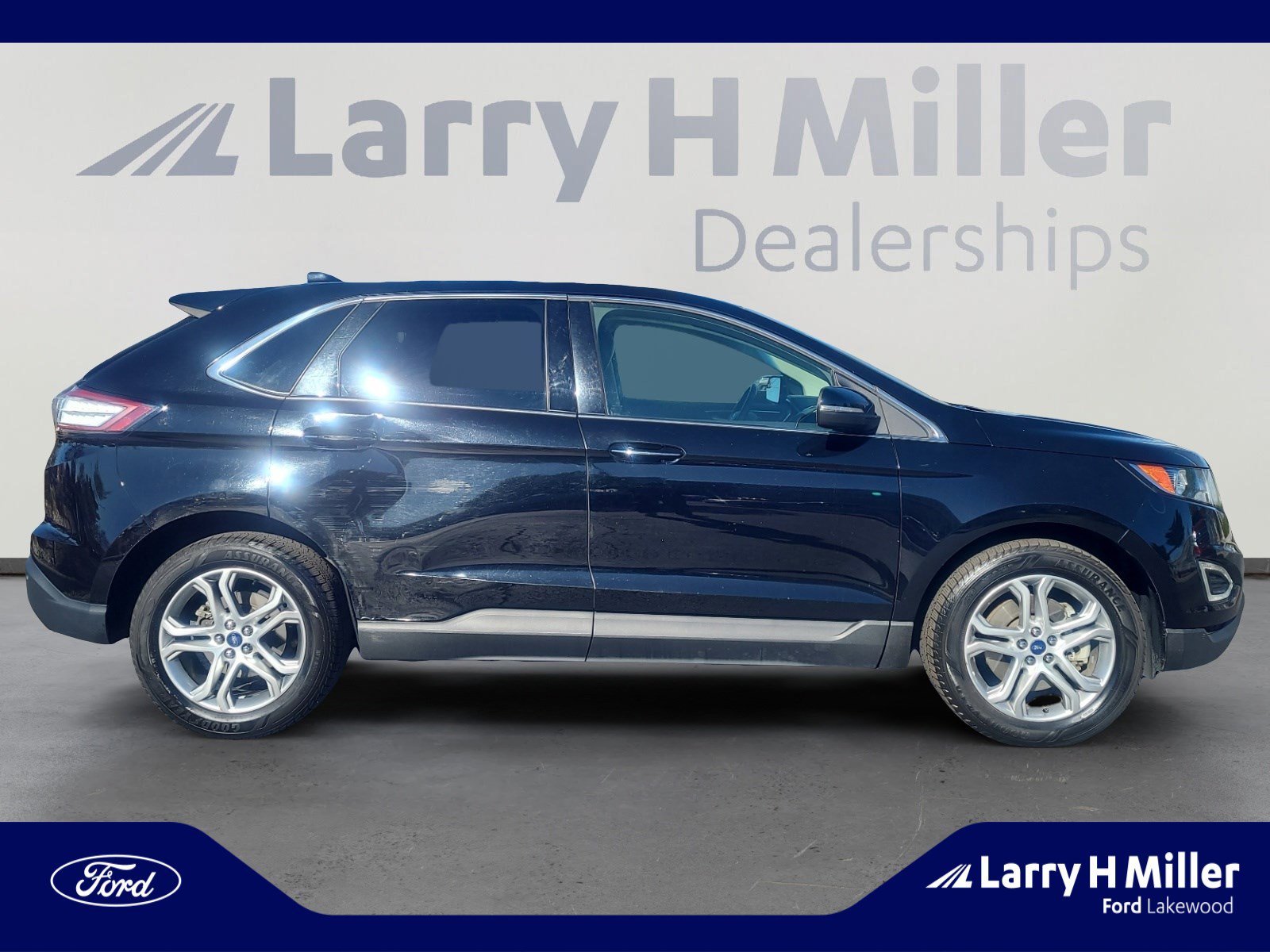 Used 2017 Ford Edge Titanium image 6