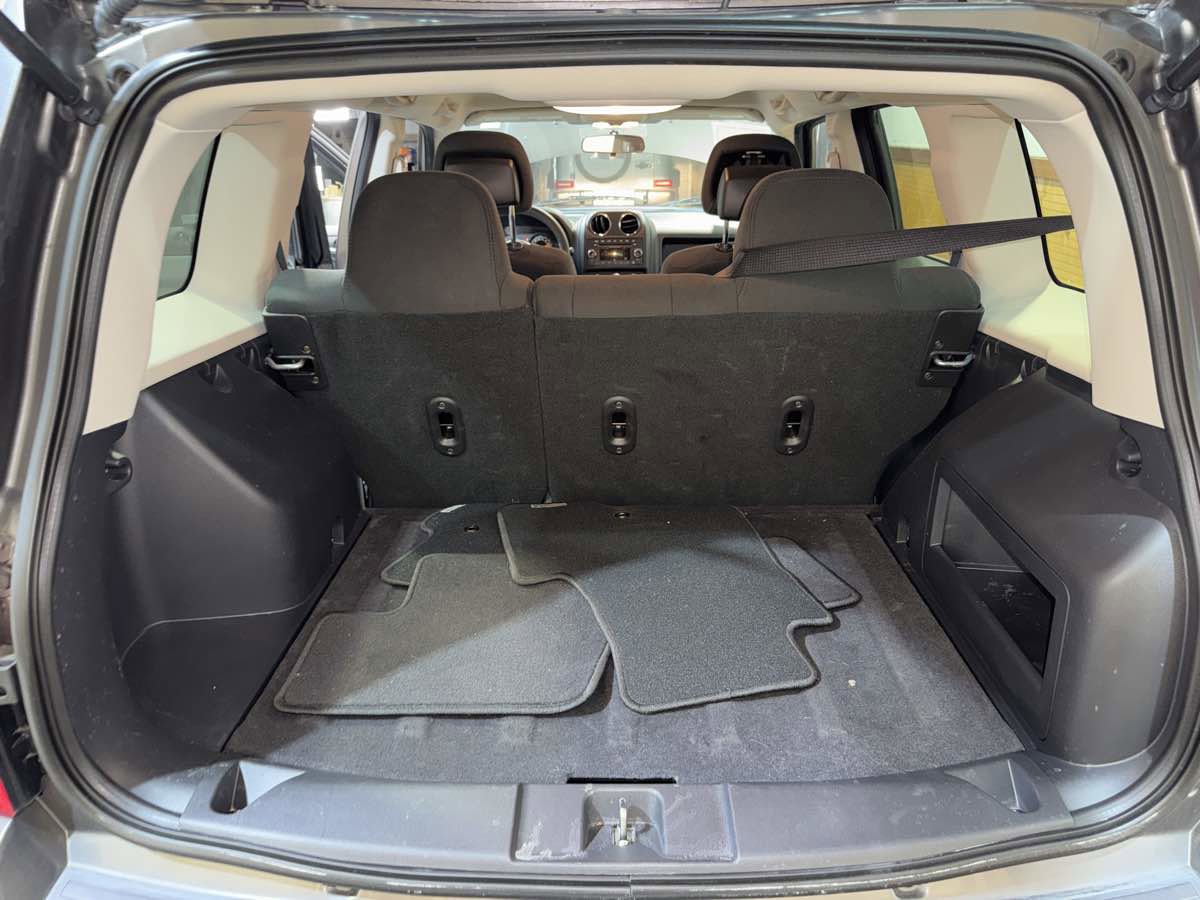 Used 2015 Jeep Patriot Sport w/ Power Value Group FWD image 14