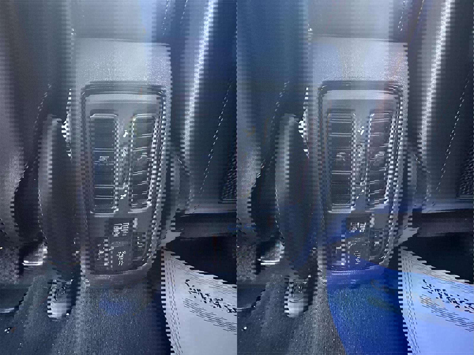 Used 2024 Dodge Durango GT image 40