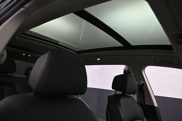 Used 2021 BMW X7 xDrive40i w/ Premium Package AWD/4WD image 26