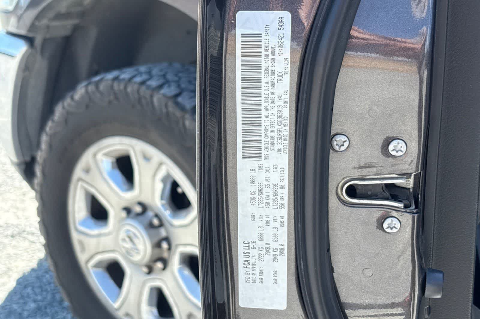 Used 2016 RAM 2500 Laramie w/ Protection Group AWD/4WD image 24