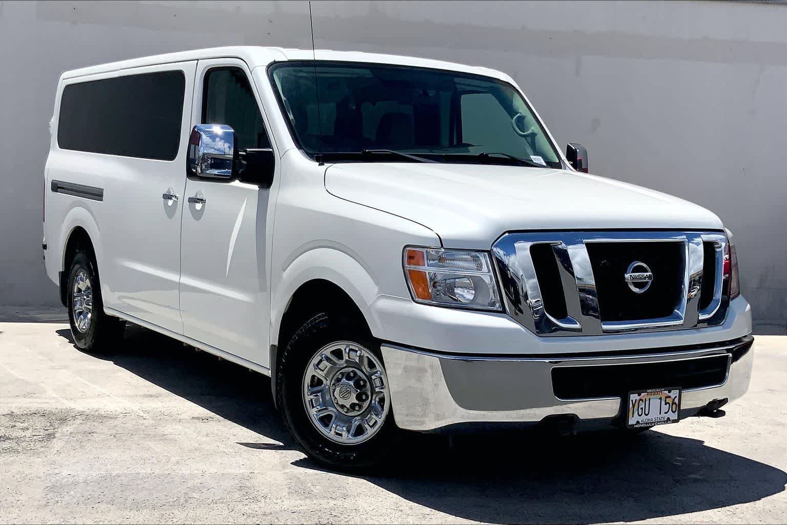 Used 2016 Nissan NV 3500 SV RWD image 21