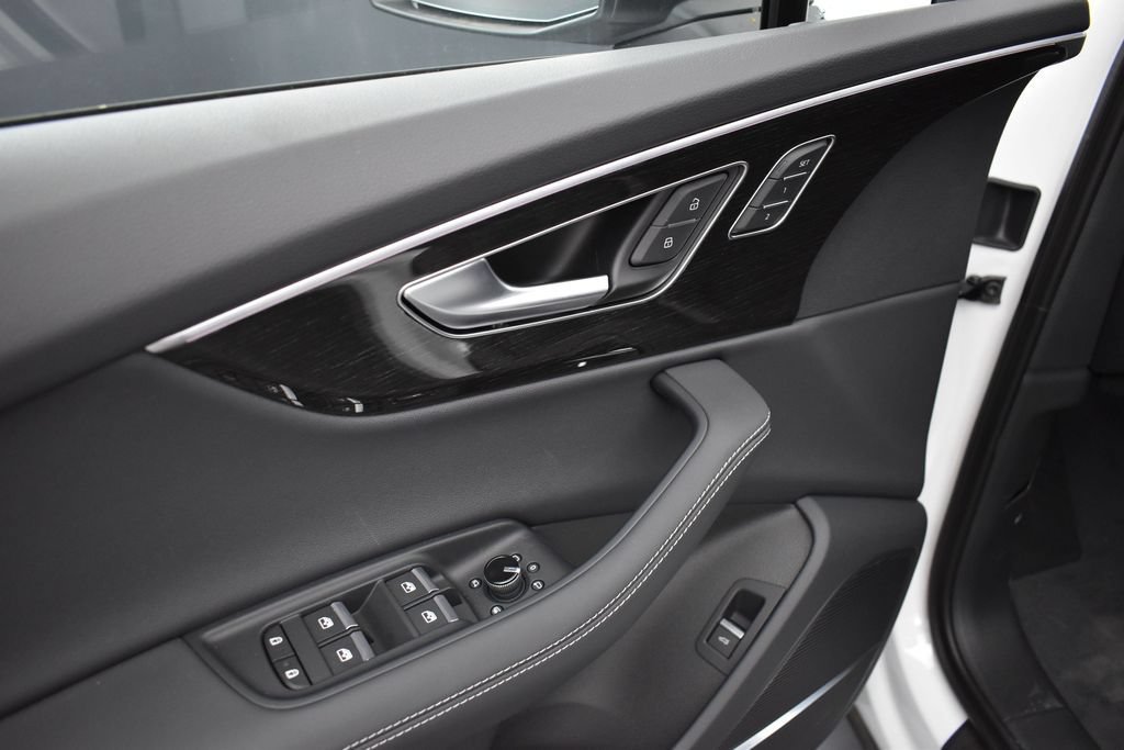 New 2026 Audi Q7 2.0T Premium Plus AWD/4WD image 6