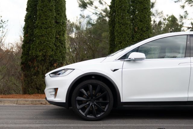 Used 2020 Tesla Model X Long Range image 9