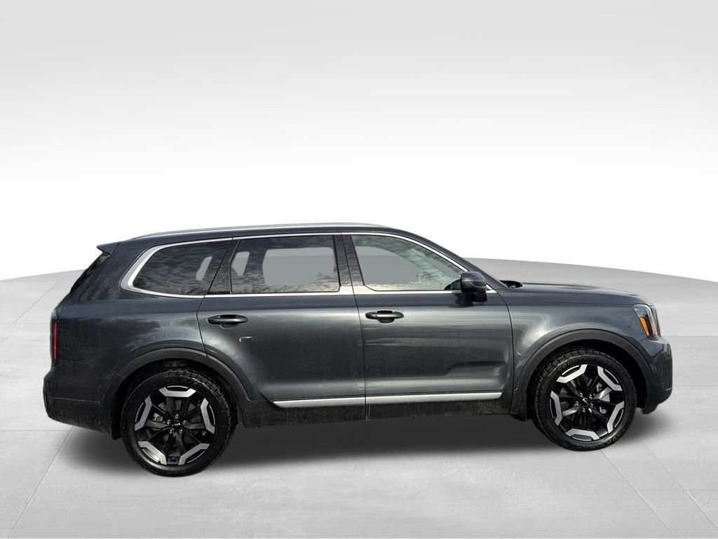Certified 2024 Kia Telluride EX image 10