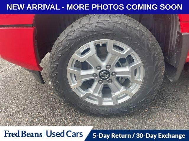Used 2022 Nissan Titan SV w/ SV Convenience Package image 14
