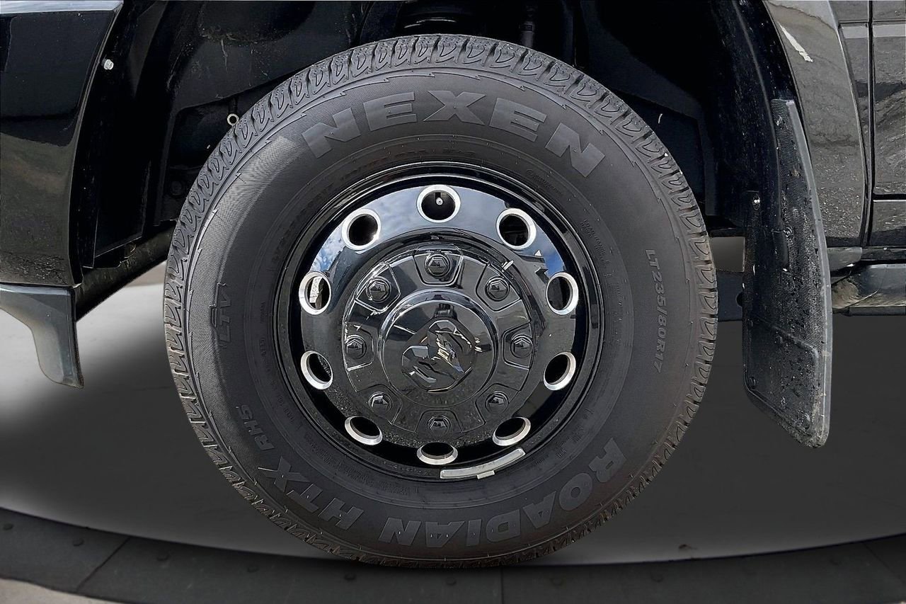 Used 2026 RAM 3500 Limited AWD/4WD image 36