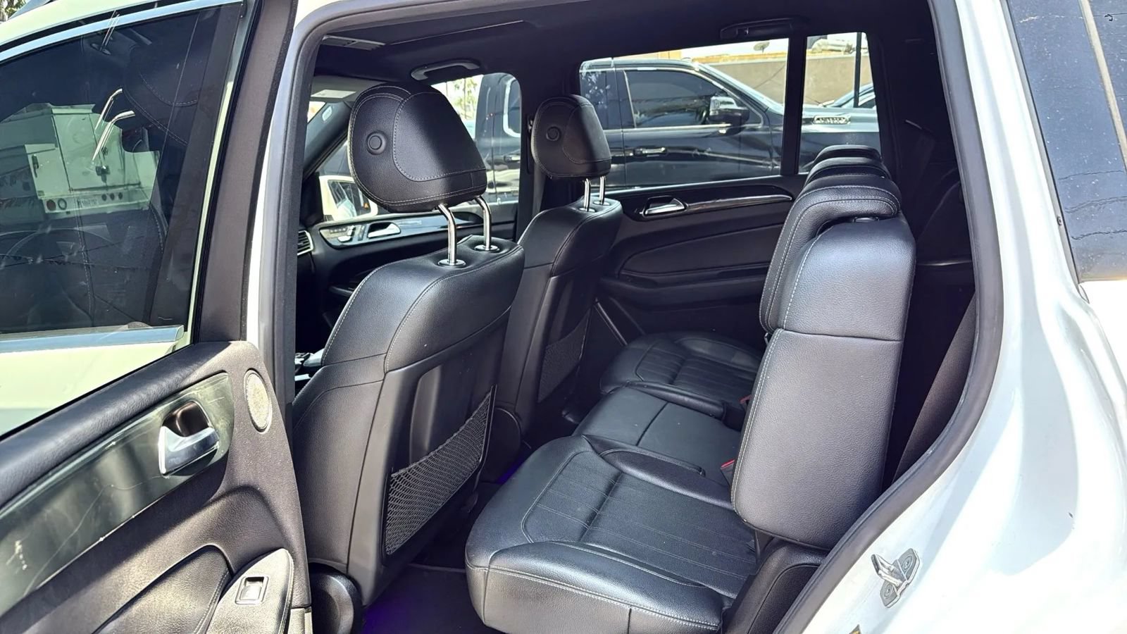 Used 2018 Mercedes-Benz GLS 450 4MATIC w/ Premium Package image 12