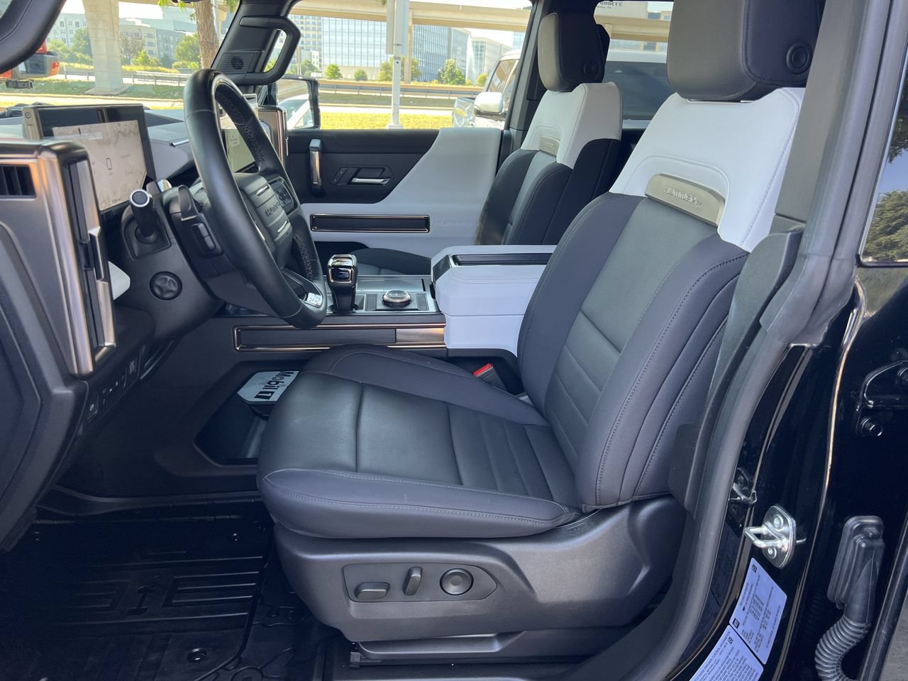 Used 2025 GMC Hummer EV 3X AWD/4WD image 26