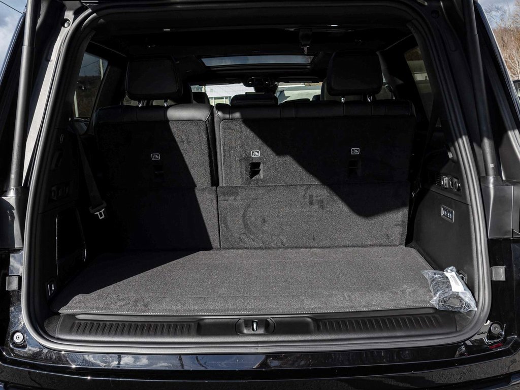 New 2025 Jeep Wagoneer Series III image 36