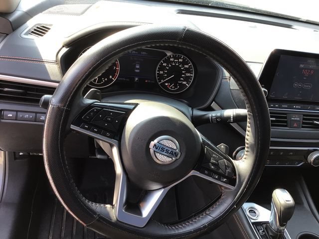 Used 2020 Nissan Altima 2.5 SR FWD image 25