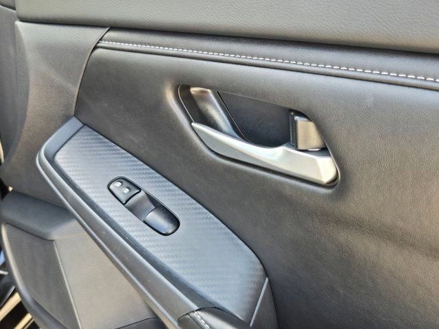 Used 2025 Nissan Sentra SV image 28