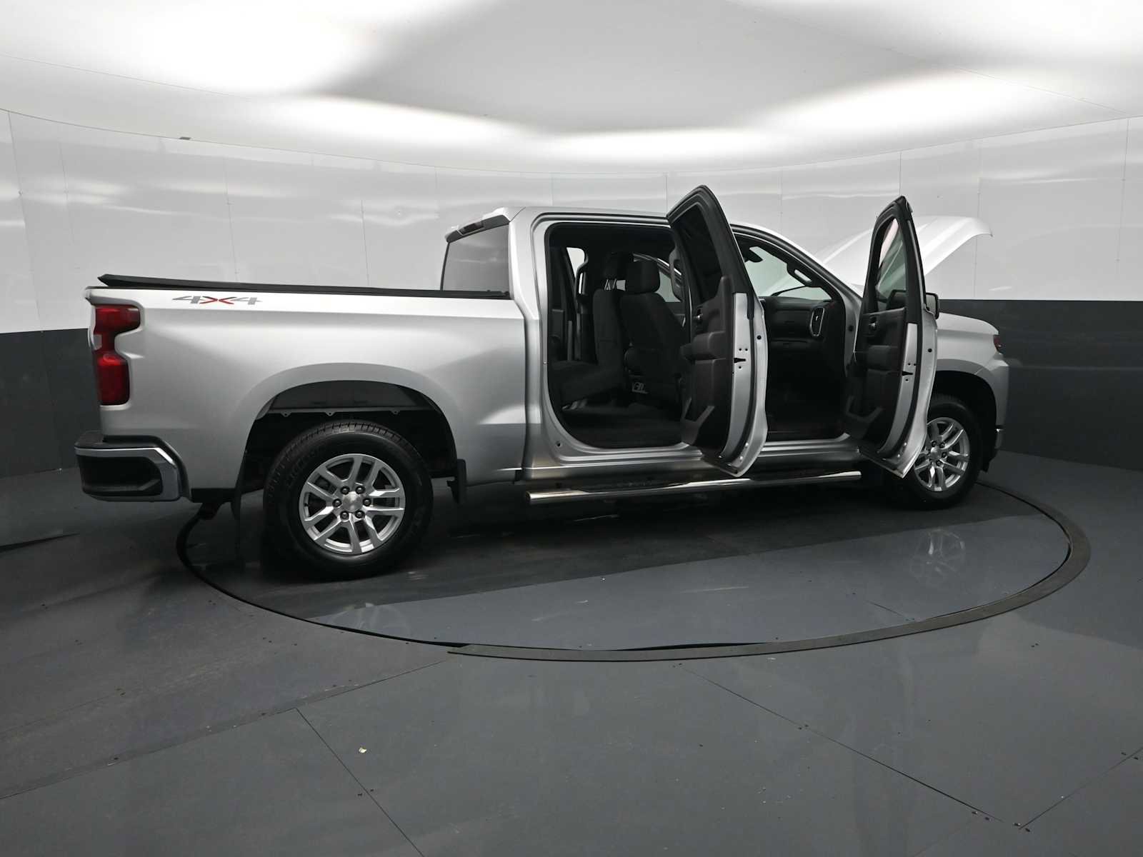 Used 2020 Chevrolet Silverado 1500 LT w/ All-Star Edition AWD/4WD image 28