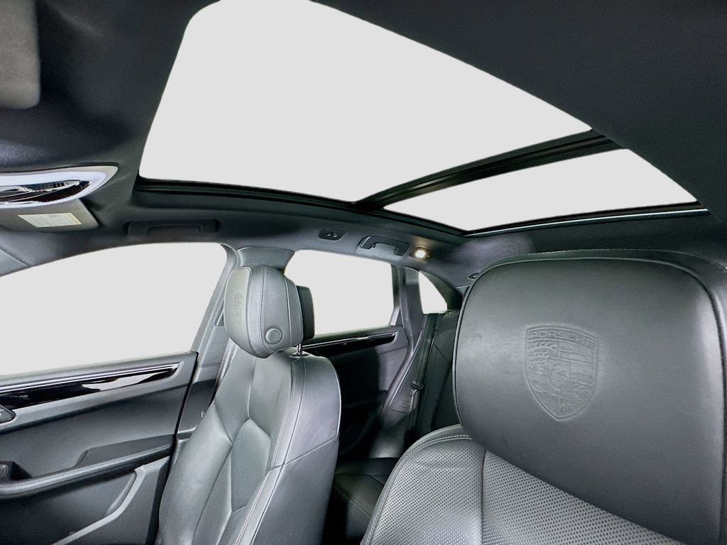 Certified 2023 Porsche Macan S AWD/4WD image 14