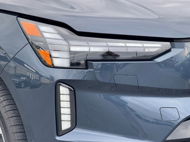 New 2025 Volvo EX90 Plus w/ Protection Package Premier image 3